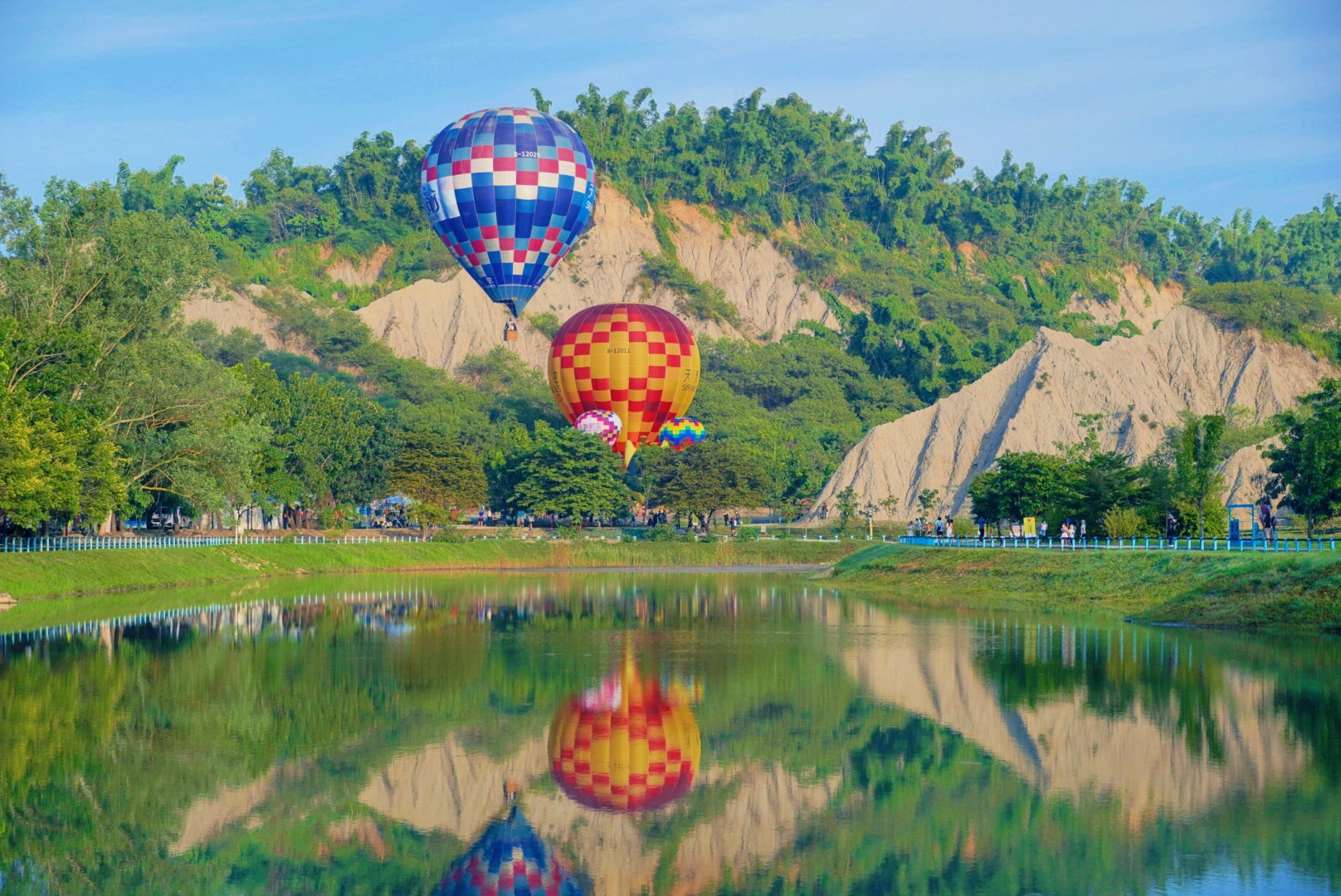 網站近期文章：2022高雄熱氣球節！田寮月世界愛河熱氣球,活動時間,買票方法,田寮景點一日遊！