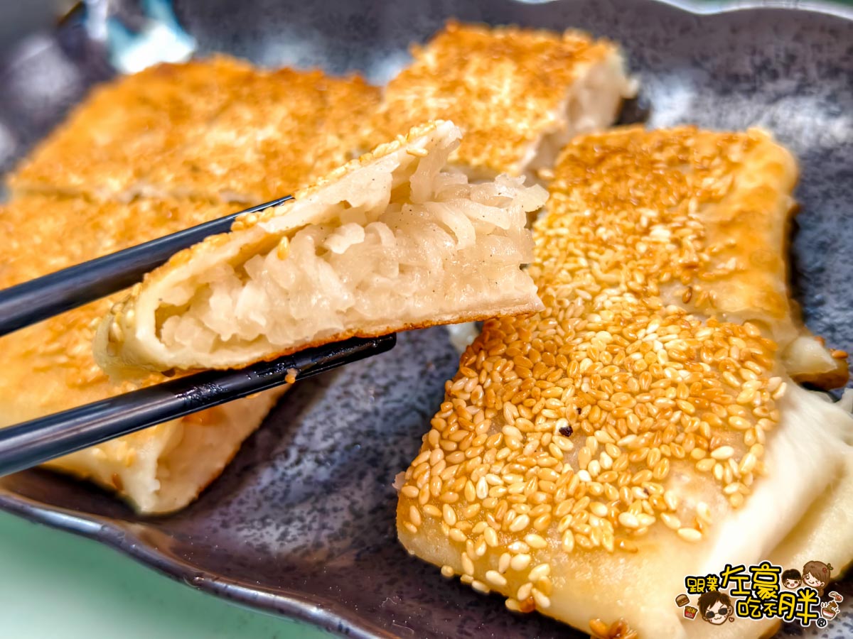 榨菜肉絲麵,老山東蒸餃麵食捲餅,老山東蒸餃麵食捲餅菜單,蘿蔔絲餅,酸辣湯,高雄小吃,高雄麵店推薦,鳳山小吃,鳳山美食,麻醬麵