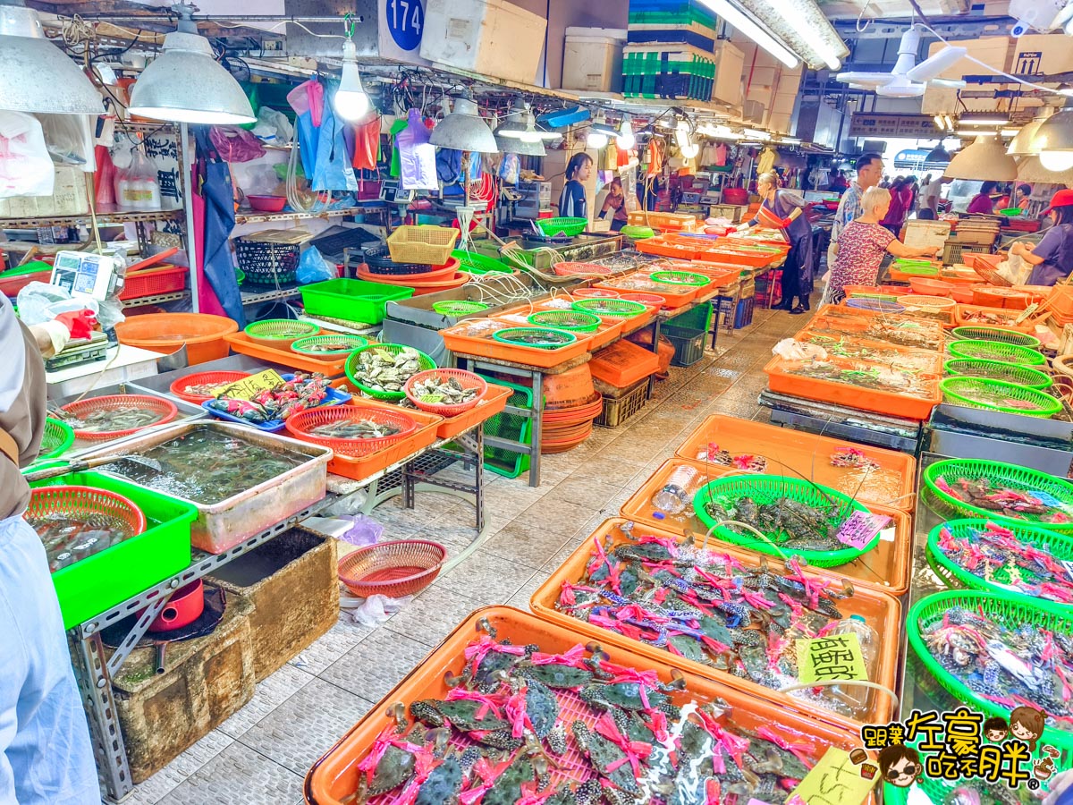 屏東景點,東港景點,東港美食,海鮮,海鮮批發,生魚片,華僑市場停車,華僑市場營業時間,華泰生魚片,飲料