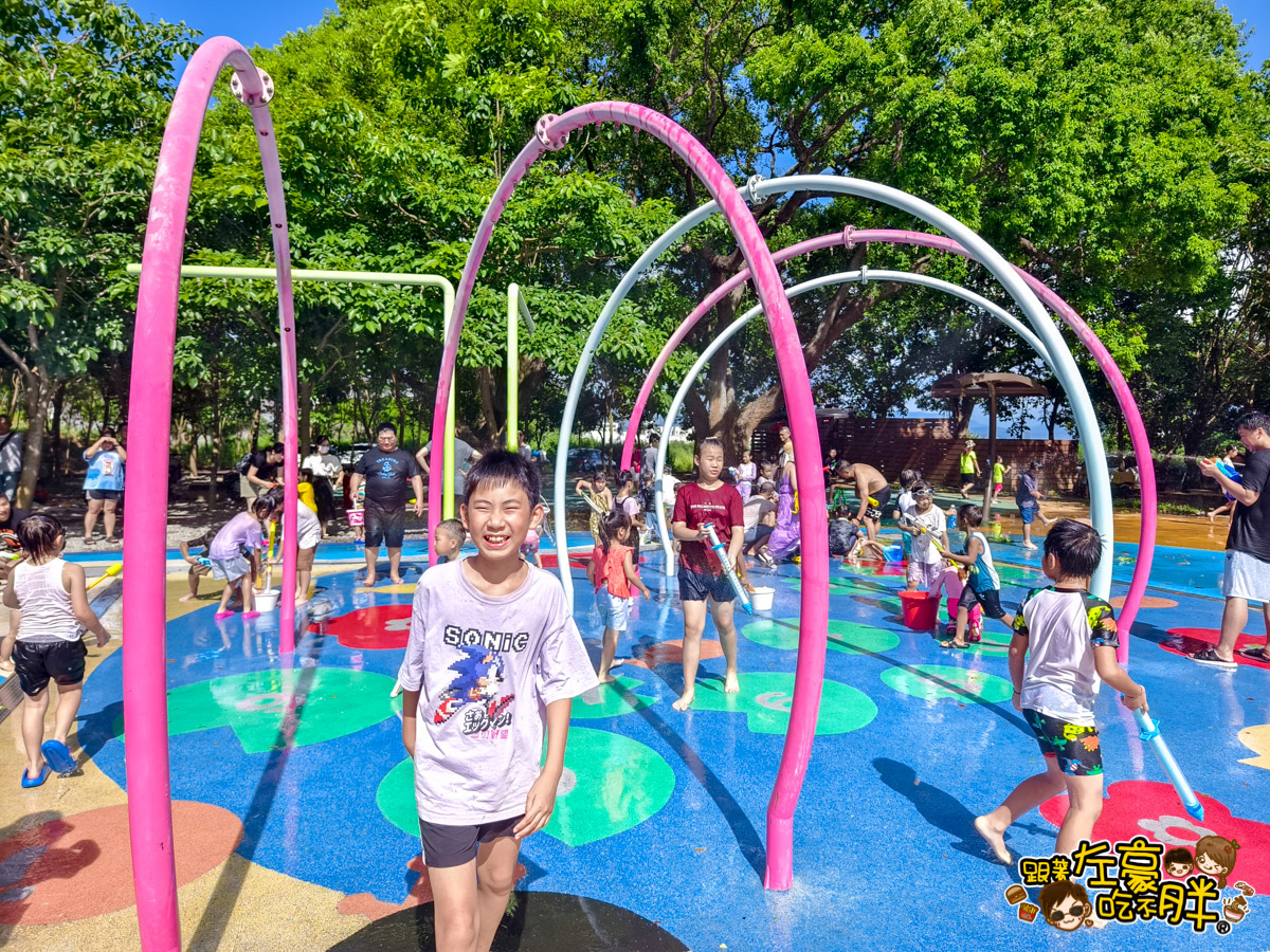 中科公園,台中中科,台中公園,台中大雅,台中戲水,台中戲水區,台中景點,台中溜滑梯,台中玩水景點,台中親水公園,大雅中科公園,大雅景點