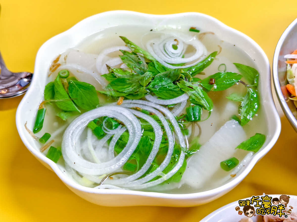 左營小吃,左營美食,東北慶堂烤包子,義享美食,越南河粉,高雄小吃,高雄美食,龍華市場