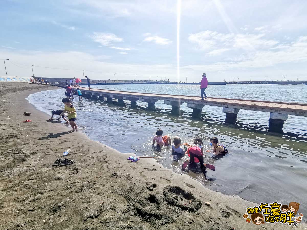 彌陀公園,彌陀景點,彌陀漁港海岸光廊,愛琴海岸海景渡假農場,永安景點,永安烏林投玄德宮,永安鹽田社區彩繪巷,泡麵土地公,玩水景點,親子景點,高雄景點 @跟著左豪吃不胖