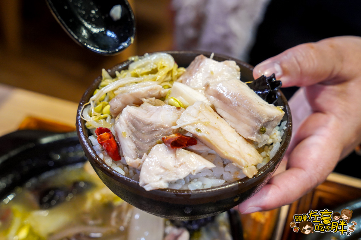 文山特區,文山特區美食,老泉城黃燜雞米飯,自助吧吃到飽,酸菜魚,高雄美食,鳳山美食,麻辣,麻辣乾鍋