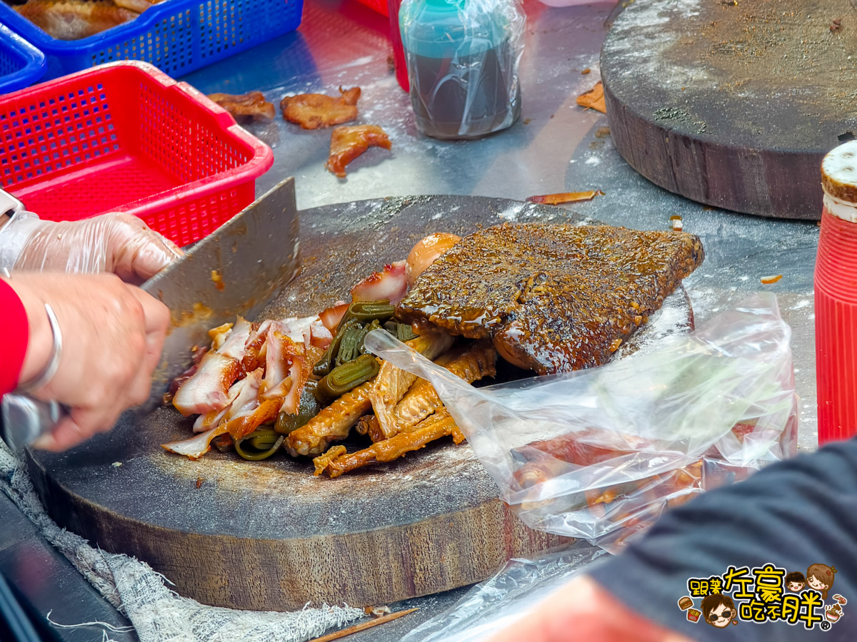 高雄小吃,高雄滷味,高雄銅板小吃,高雄銅板美食,高雄鳳山美食,鳳山小吃,鳳山滷味,鳳山美食,鳳山銅板小吃,鳳山銅板美食,鳳西黃昏市場,鳳西黃昏市場美食