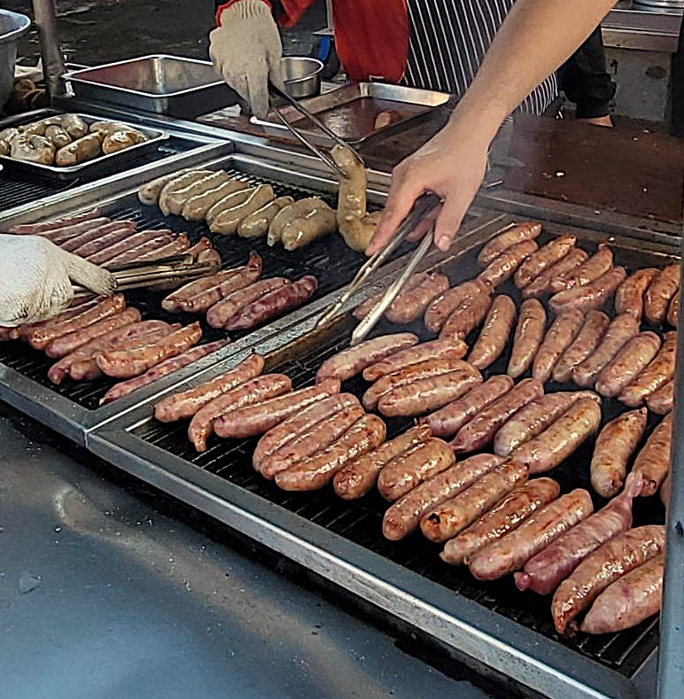 保安宮廣場香腸,保安宮香腸,新大港大腸香腸,新大港大腸香腸菜單,高雄小吃,高雄必吃,高雄新大港大腸香腸,高雄美食,高雄香腸