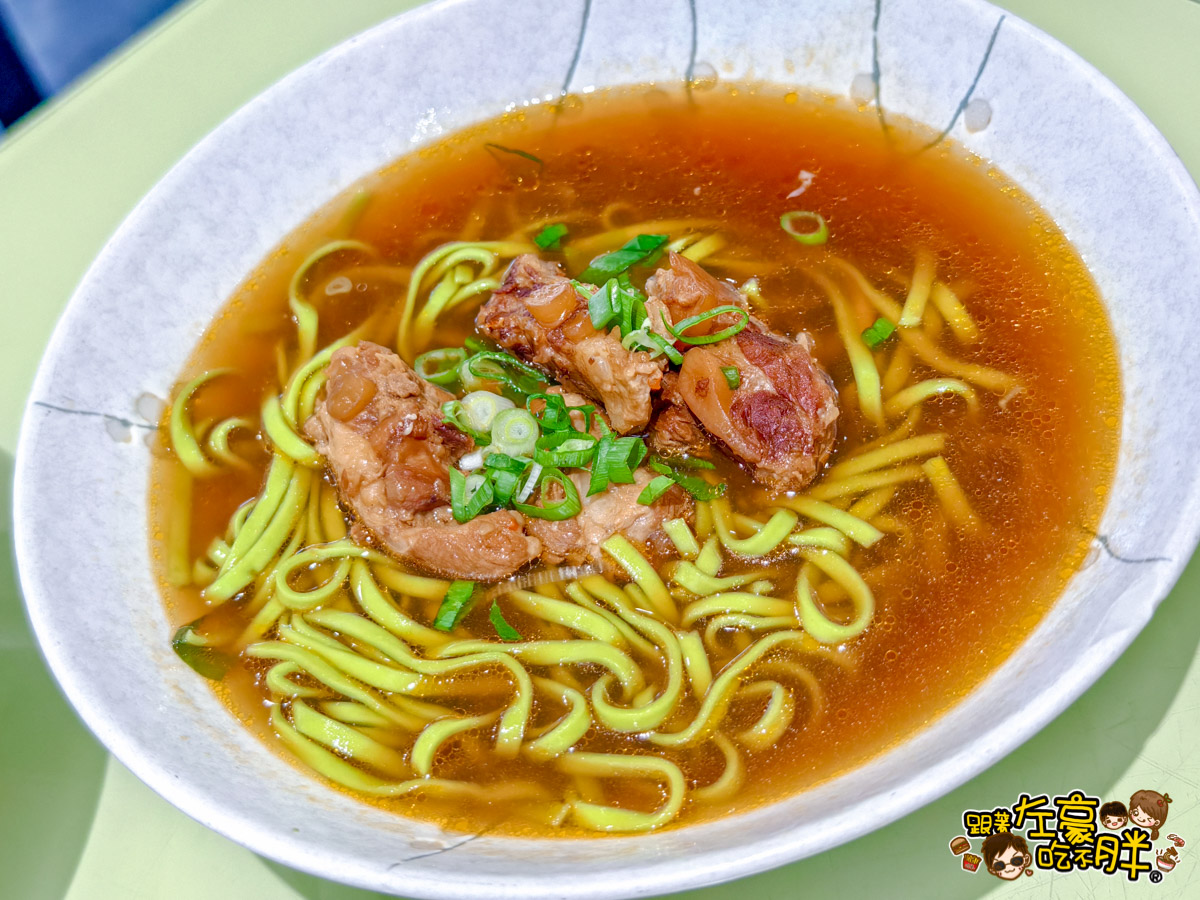 午餐,好吃麵店,常發排骨麵,晚餐,滷味,蔬菜麵,高雄三民美食,高雄小吃,高雄美食,麵店