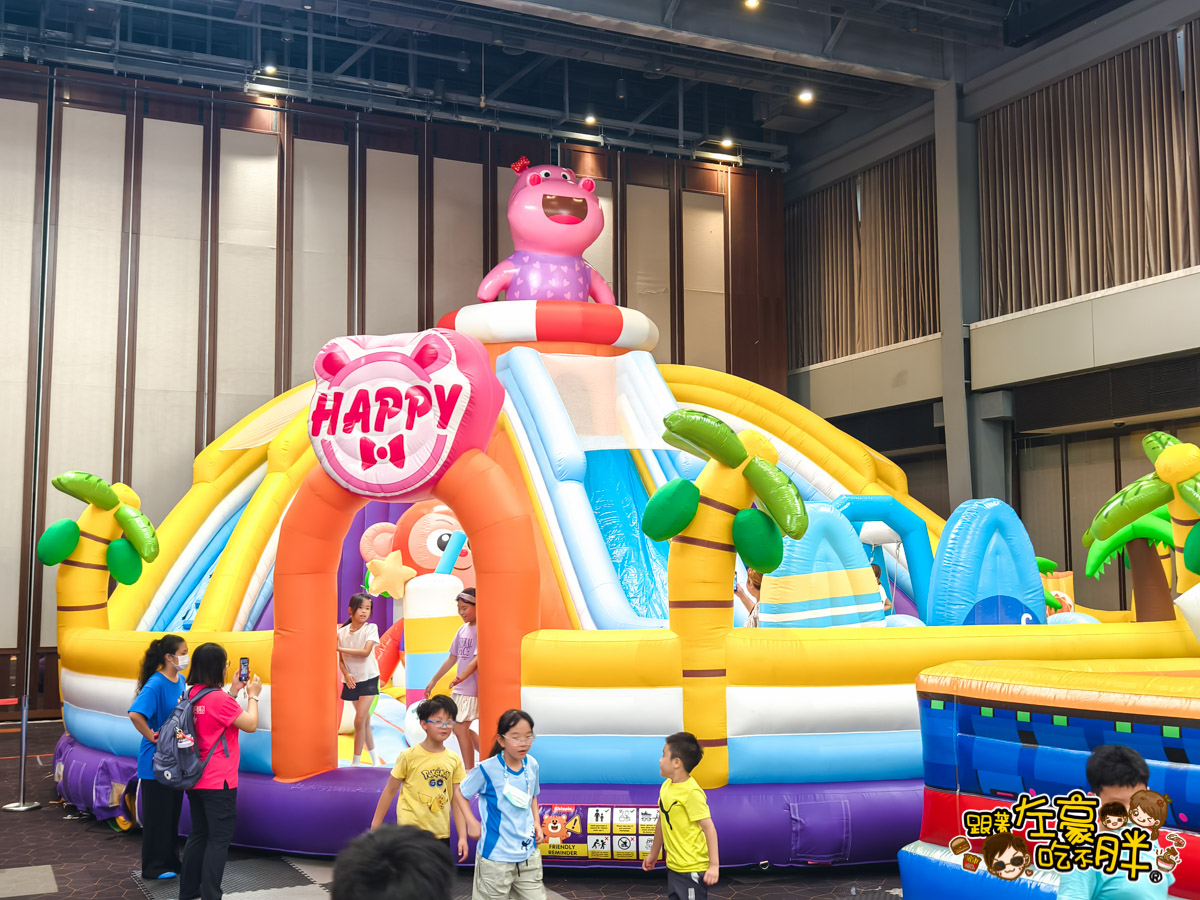 Jumptopia,兒童樂園,室內樂園,左營,新光三越,暑假,氣墊樂園,親子景點,高雄,高雄景點