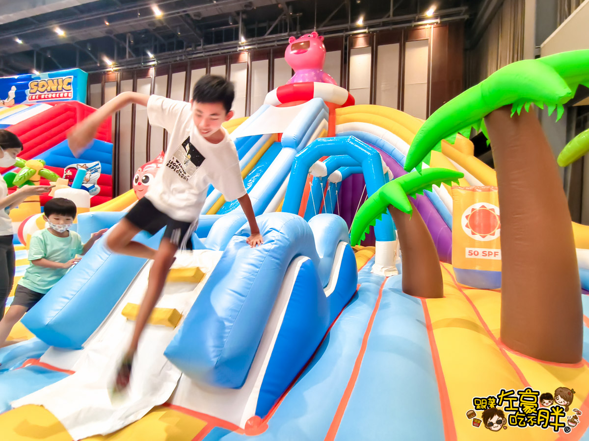Jumptopia,兒童樂園,室內樂園,左營,新光三越,暑假,氣墊樂園,親子景點,高雄,高雄景點