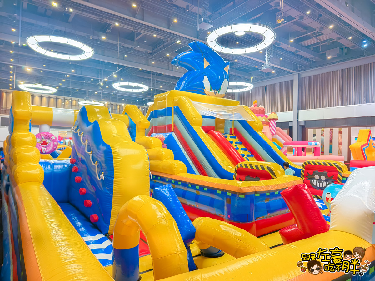 Jumptopia,兒童樂園,室內樂園,左營,新光三越,暑假,氣墊樂園,親子景點,高雄,高雄景點