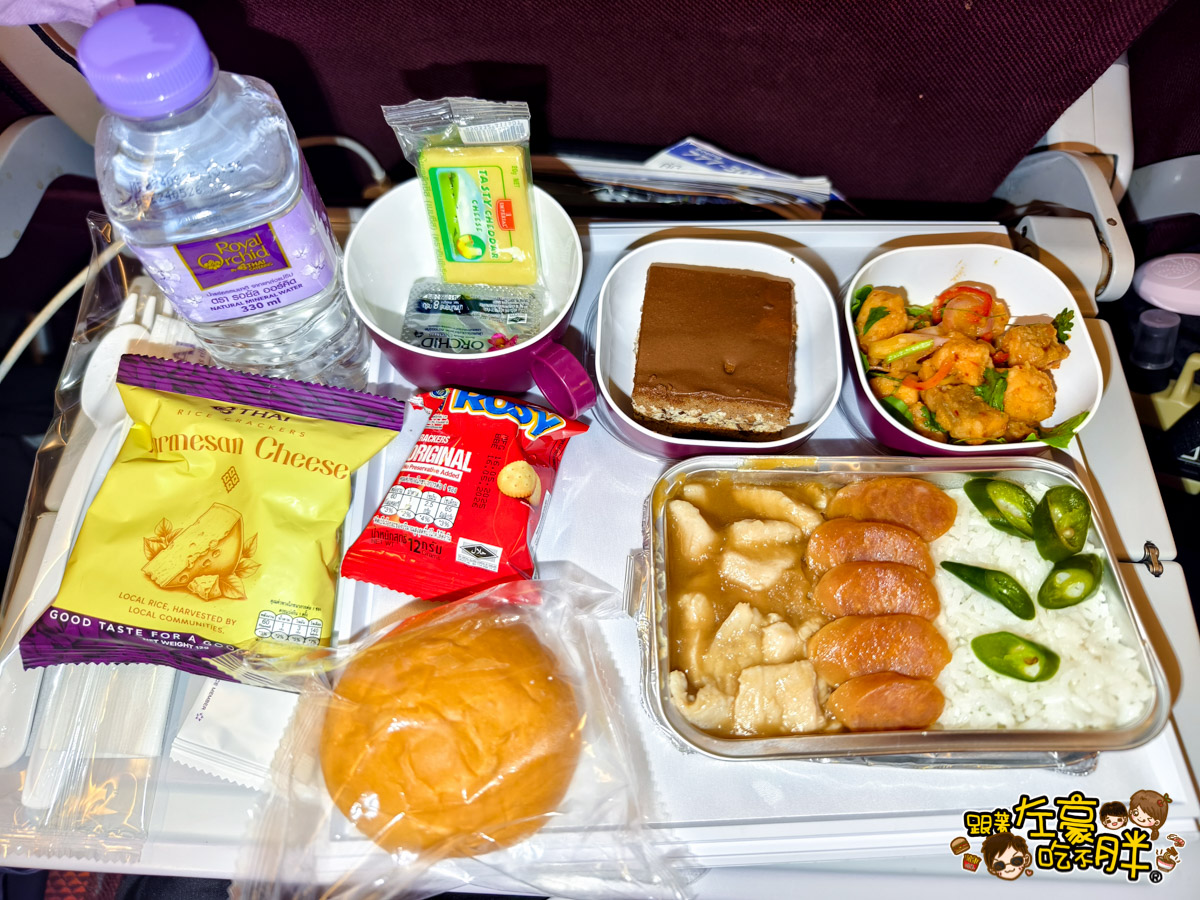 巴黎旅遊,巴黎飛機,戴高樂機場,曼谷機場,歐洲旅遊,法國旅遊,法國航班,泰國航空,泰國轉機,泰航飛機餐,素萬那普機場機場