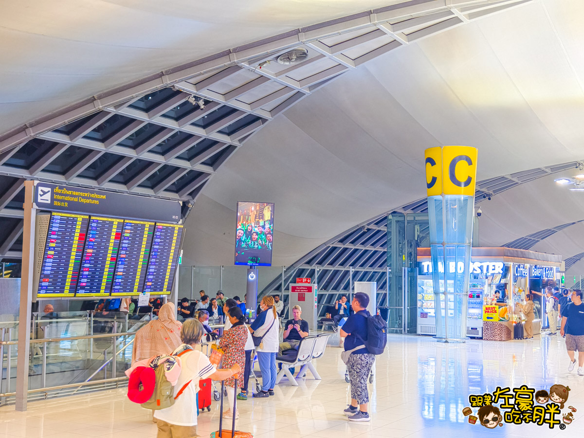 巴黎旅遊,巴黎飛機,戴高樂機場,曼谷機場,歐洲旅遊,法國旅遊,法國航班,泰國航空,泰國轉機,泰航飛機餐,素萬那普機場機場