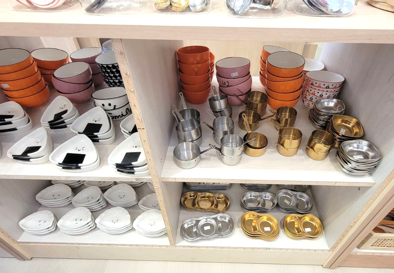 日式瓷器,日本杯盤,日本食器批發,日系餐具,碗碗,韓式餐具,高雄杯盤推薦