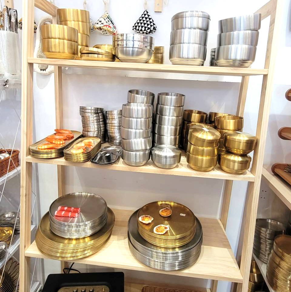 日式瓷器,日本杯盤,日本食器批發,日系餐具,碗碗,韓式餐具,高雄杯盤推薦