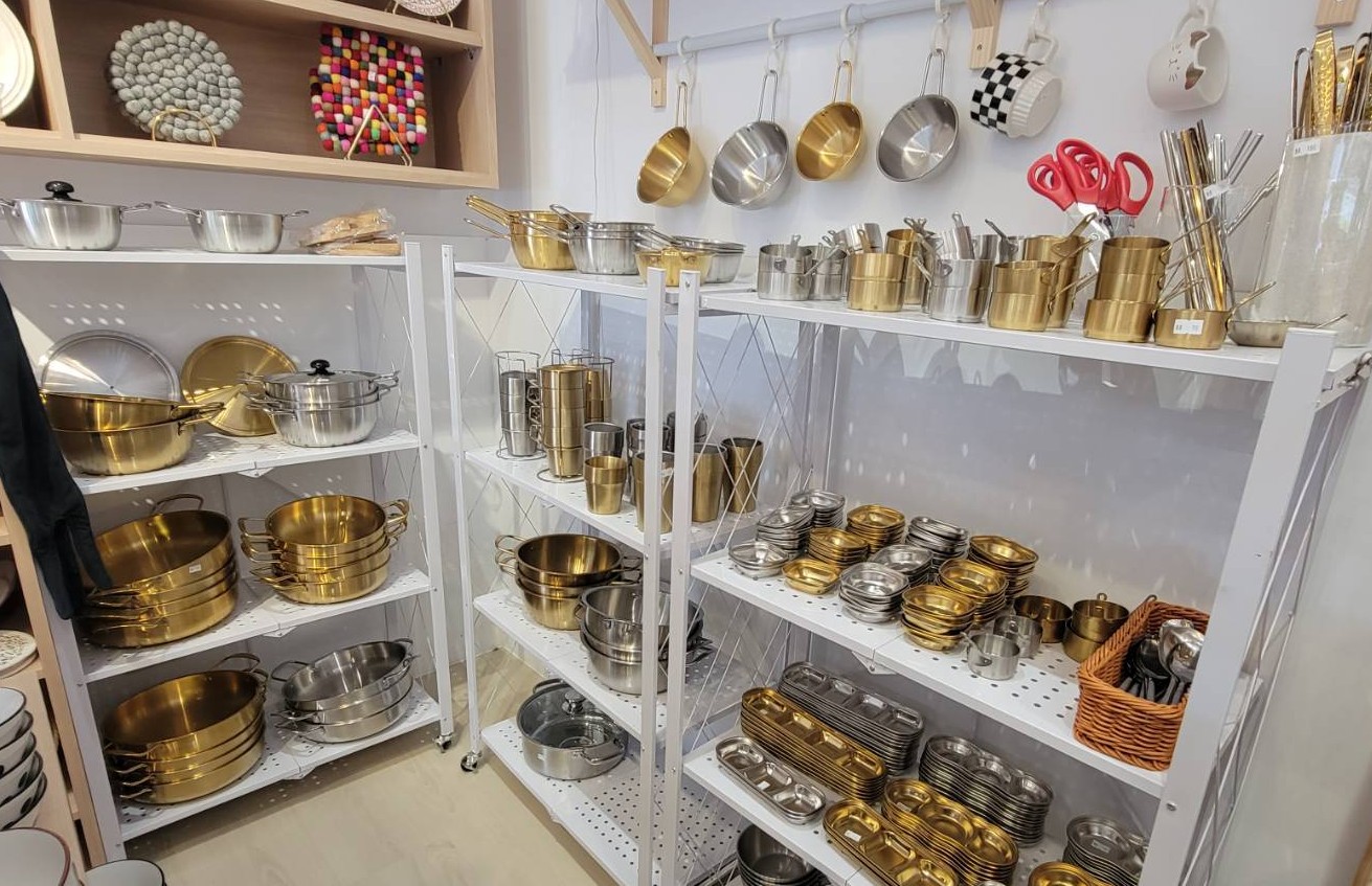 日式瓷器,日本杯盤,日本食器批發,日系餐具,碗碗,韓式餐具,高雄杯盤推薦
