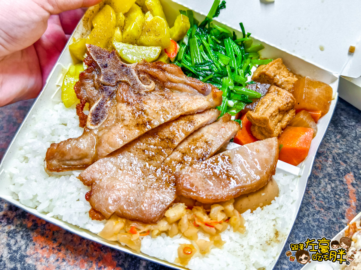 便當,午餐,排骨飯,晚餐,源順和五花排骨飯,雞腿飯,高雄便當,高雄小吃,高雄美食,鳳山美食