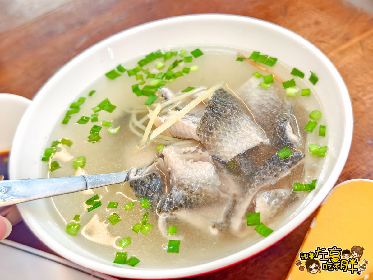 南台鱔魚花枝專賣店,南台鱔魚花枝鮮魚武廟店,晚餐,炒意麵,苓雅區,高雄小吃,高雄武廟,高雄美食,鱔魚意麵