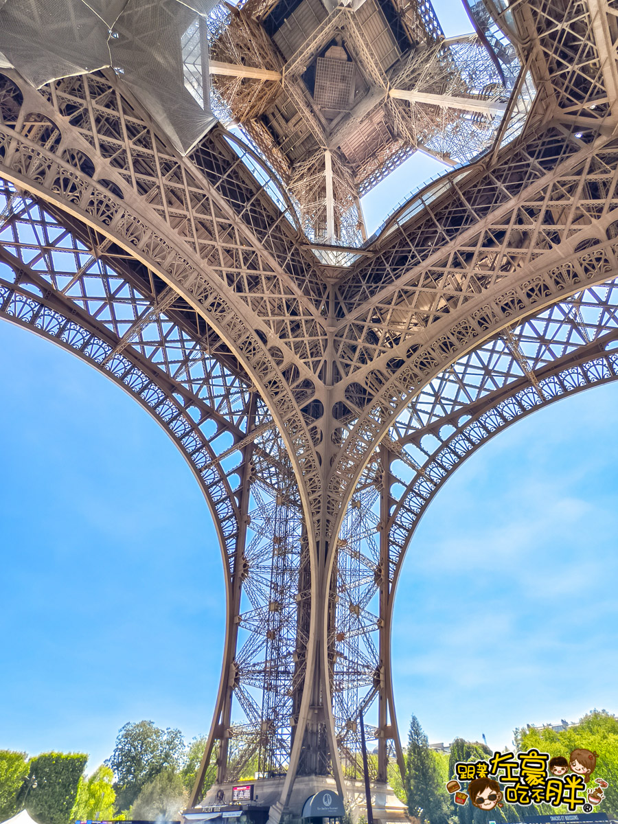 Tour Eiffel,Tour Eiffel resturant,Tour Eiffel ticket,Tour Eiffel time,巴黎鐵塔交通,巴黎鐵塔門票,艾菲爾鐵塔,艾菲爾鐵塔交通,艾菲爾鐵塔門票