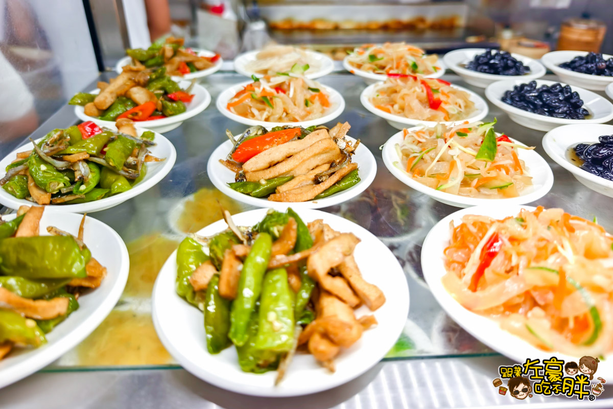 五福路,午餐,小吃,文化中心,文化中心美食,晚餐,炒飯,牛肉麵,自來水公園,華饌湯包麵食館,蒸餃,高雄美食,麵食