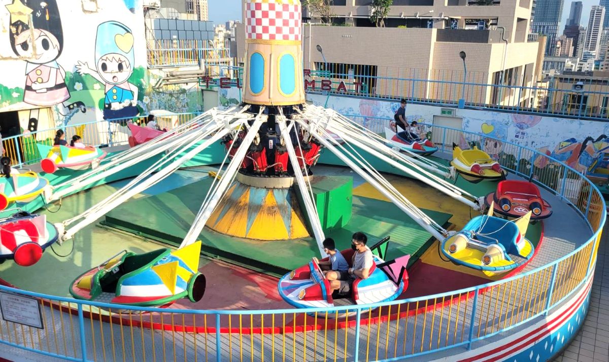 大立百貨,大立空中樂園,客多美珈琲,蔦屋書店,高雄一日遊,高雄市內玩樂,高雄旅遊,高雄景點,高雄百貨公司,高雄自由行,高雄親子,高雄親子玩樂,高雄親子電影院