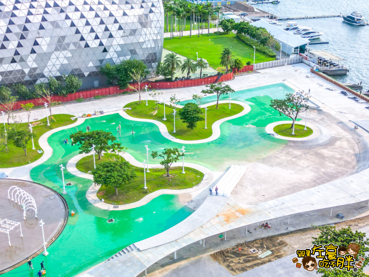 新光碼頭,星光水岸公園,玩水景點,親子景點,親水公園,高雄旅遊,高雄親子公園
