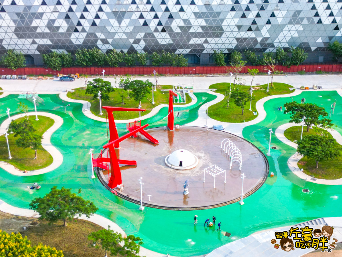 新光碼頭,星光水岸公園,玩水景點,親子景點,親水公園,高雄旅遊,高雄親子公園