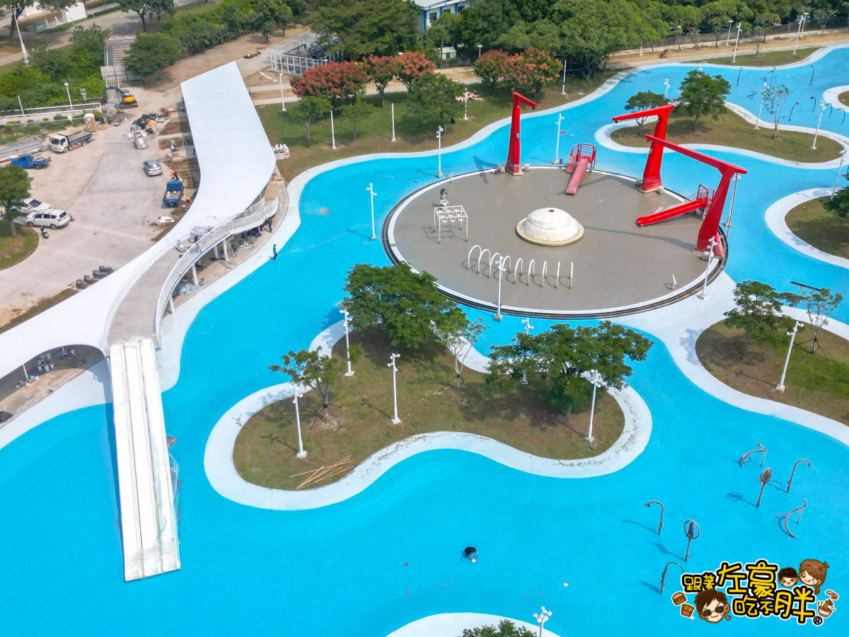 新光碼頭,星光水岸公園,玩水景點,親子景點,親水公園,高雄旅遊,高雄親子公園 新光碼頭,星光水岸公園,玩水景點,親子景點,親水公園,高雄旅遊,高雄親子公園