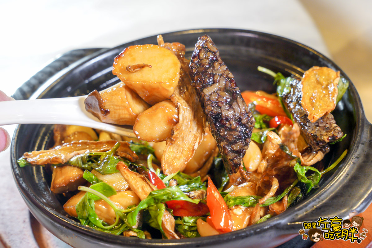 中菜,午餐,宵夜,巨蛋美食,晚餐,熱炒,聚餐,高雄美食,麟粥宮砂鍋粥 中菜,午餐,宵夜,巨蛋美食,晚餐,熱炒,聚餐,高雄美食,麟粥宮砂鍋粥