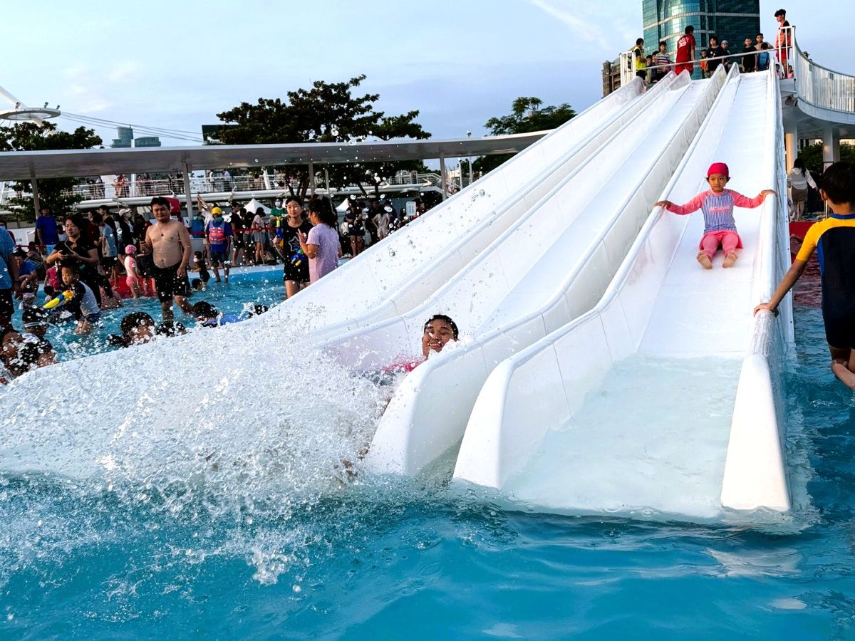 新光碼頭,星光水岸公園,玩水景點,親子景點,親水公園,高雄旅遊,高雄親子公園 新光碼頭,星光水岸公園,玩水景點,親子景點,親水公園,高雄旅遊,高雄親子公園
