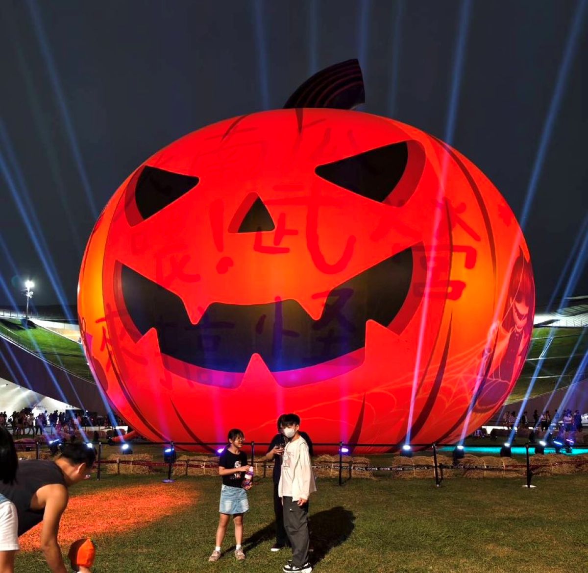 網站近期文章：高雄衛武營萬聖節,日期,時間,22米大南瓜降落,連3天萬聖市集大集合~
