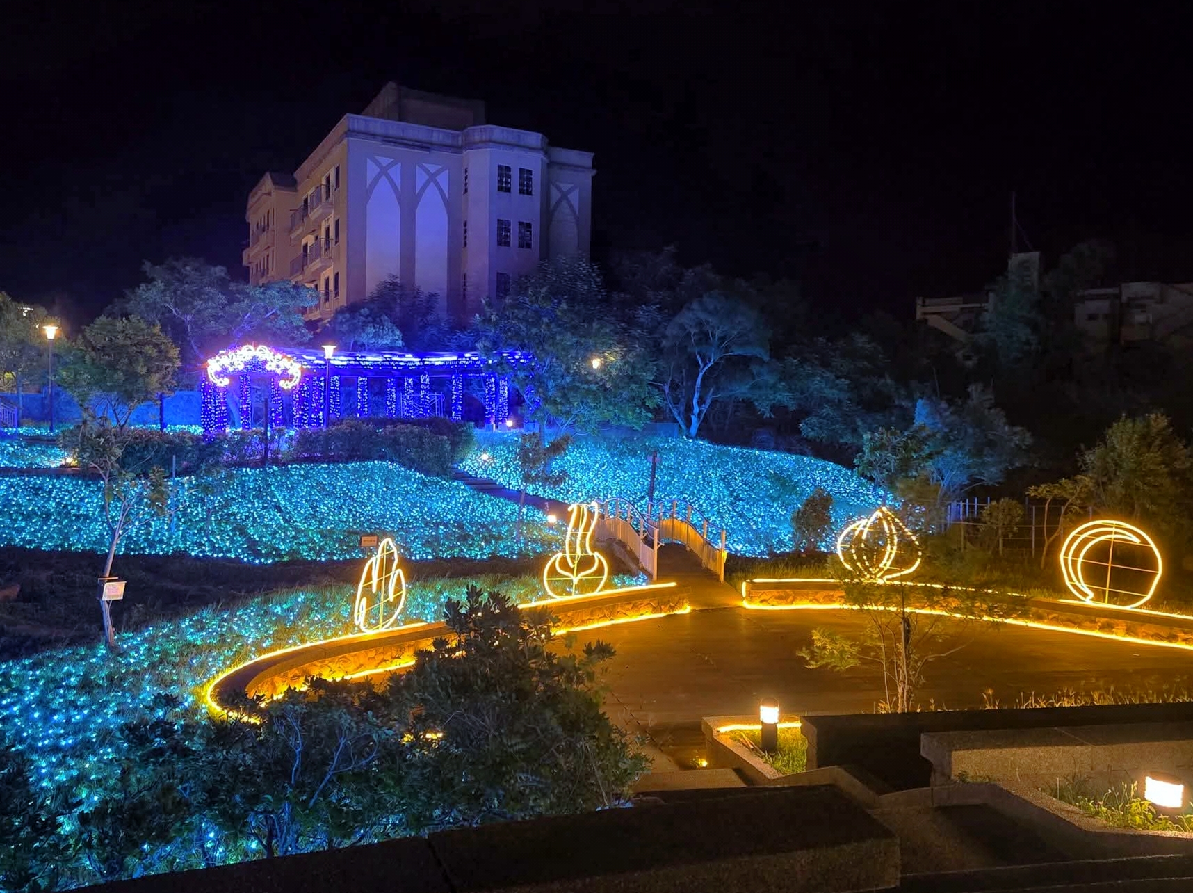  @跟著左豪吃不胖