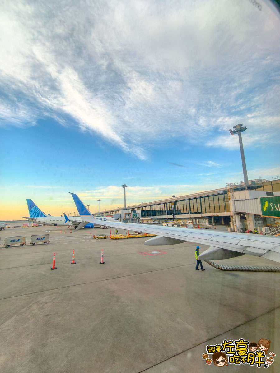 日本旅遊,日本自由行推薦,東京機場,聯合航空,聯合航空座位,飛機餐,高雄東京飛機,高雄機場