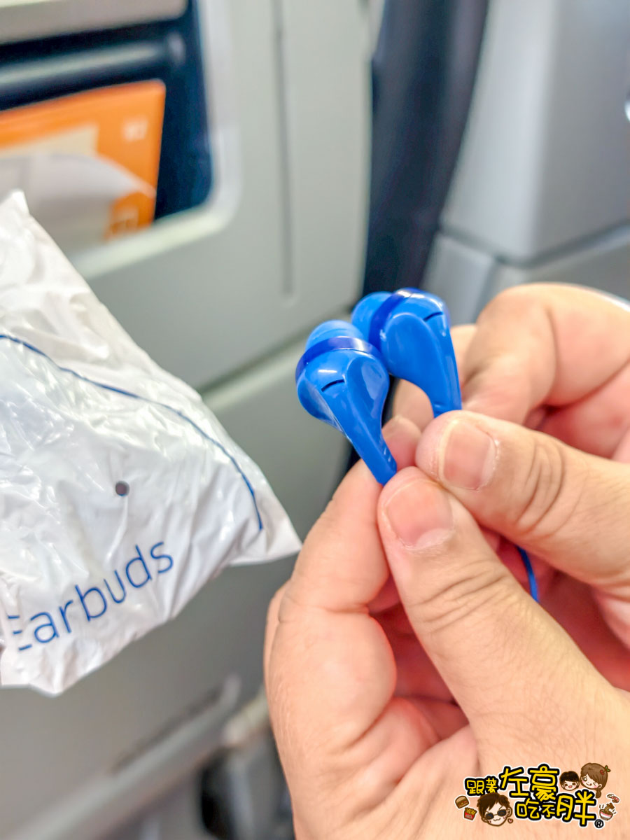 日本旅遊,日本自由行推薦,東京機場,聯合航空,聯合航空座位,飛機餐,高雄東京飛機,高雄機場