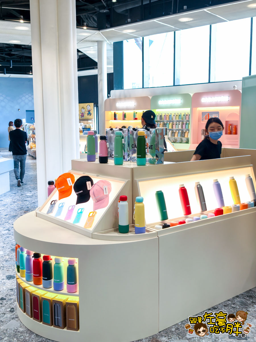 Focus13,FOCUS13珊瑚廣場,伯虎在二樓,光榮碼頭,堯平,林百貨,珊瑚廣場,高雄景點,高雄流行音樂中心,高雄百貨,高雄購物中心