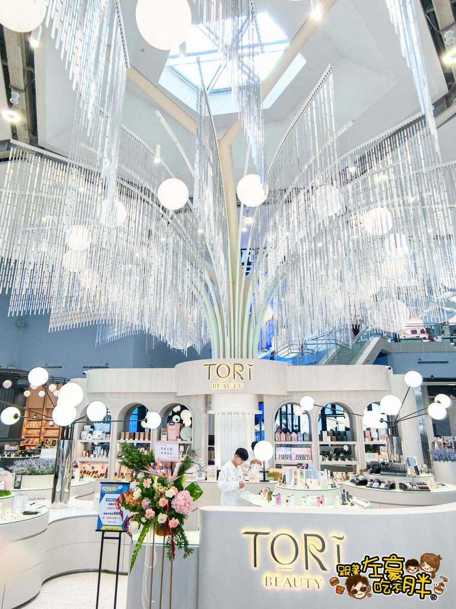 Focus13,FOCUS13珊瑚廣場,伯虎在二樓,光榮碼頭,堯平,林百貨,珊瑚廣場,高雄景點,高雄流行音樂中心,高雄百貨,高雄購物中心