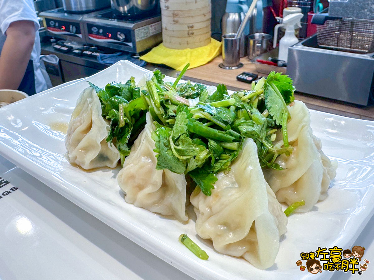 Focus13,FOCUS13珊瑚廣場,伯虎在二樓,光榮碼頭,堯平,林百貨,珊瑚廣場,高雄景點,高雄流行音樂中心,高雄百貨,高雄購物中心