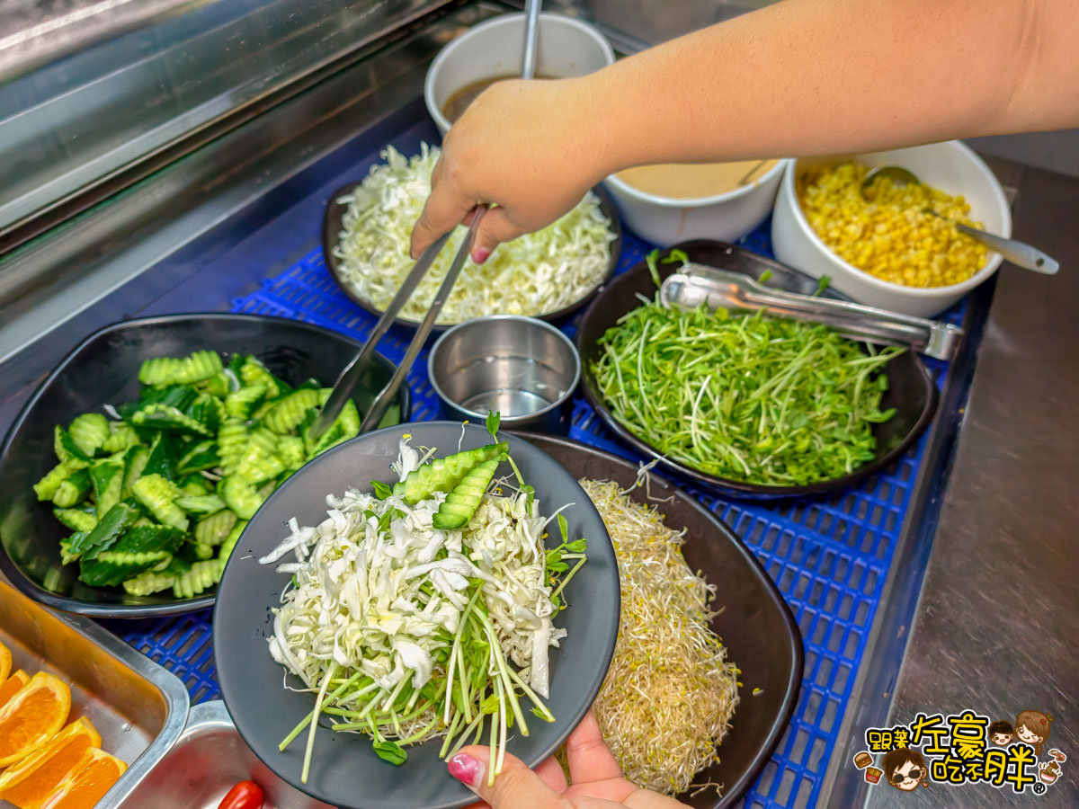 平價牛排,楠梓小吃,楠梓牛排,楠梓美食,牛排吃到飽,牛鼎鑫牛排,聚餐餐廳,高雄小吃,高雄牛排,高雄美食