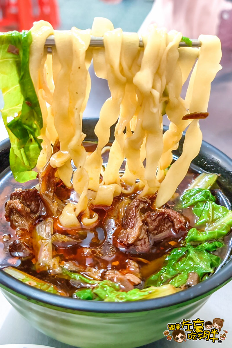小陽春麵館,牛肉麵,高雄小吃,高雄美食,麵店