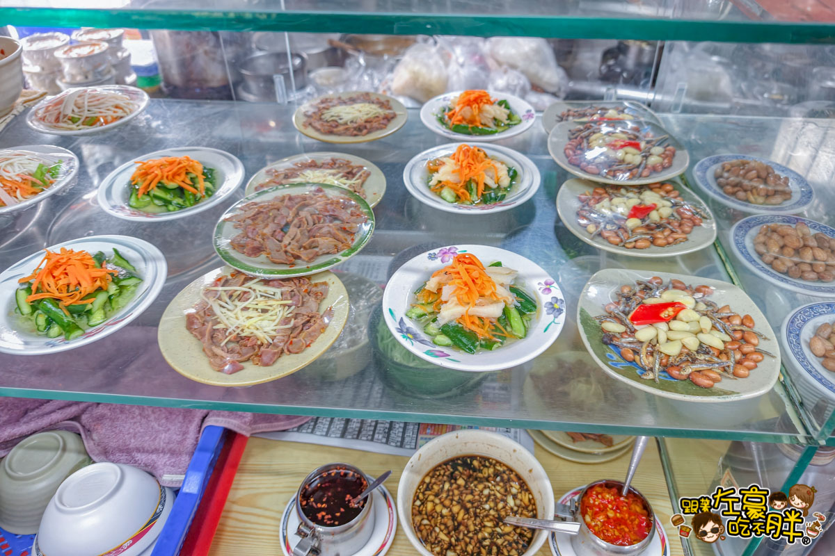 小陽春麵館,牛肉麵,高雄小吃,高雄美食,麵店