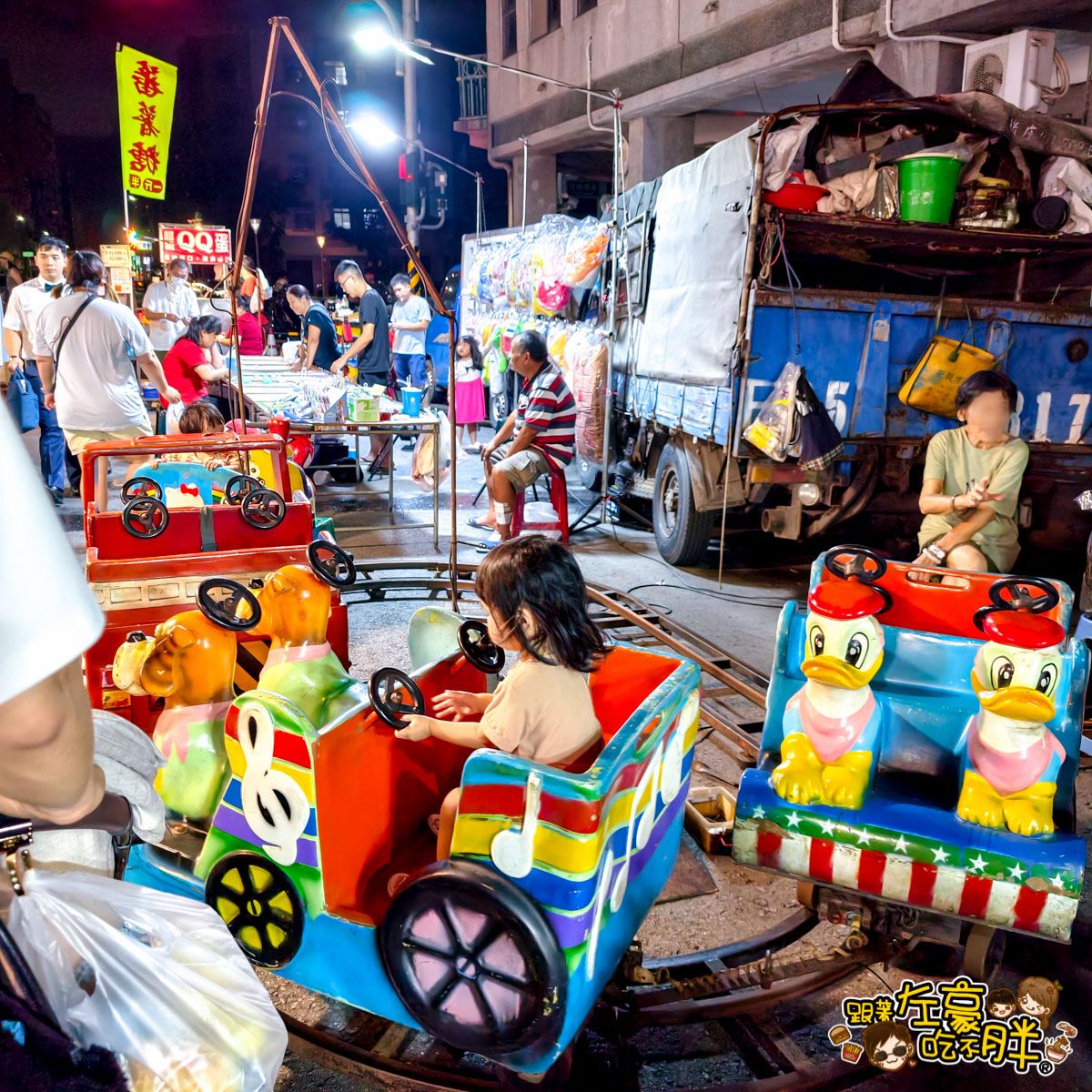 駁二夜市,駁二好玩嗎？,駁二必吃,駁二美食,高雄夜市,高雄小吃,高雄美食,鹽埕埔夜市,鹽埕小吃,鹽埕美食