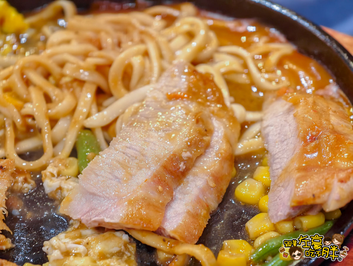 專牛嚼煎原塊牛排,專牛嚼煎菜單,牛排,聚餐,西餐,高雄美食