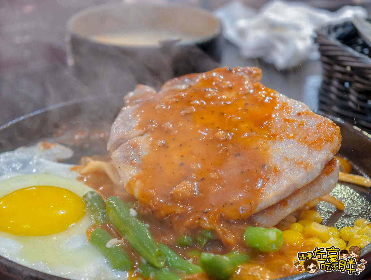 專牛嚼煎原塊牛排,專牛嚼煎菜單,牛排,聚餐,西餐,高雄美食