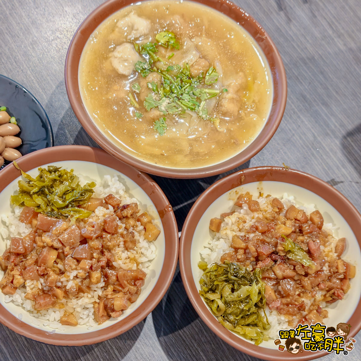 吳媽媽米粉焿,吳媽媽米粉焿菜單,小吃,左營,米粉焿,肉燥飯,高雄美食