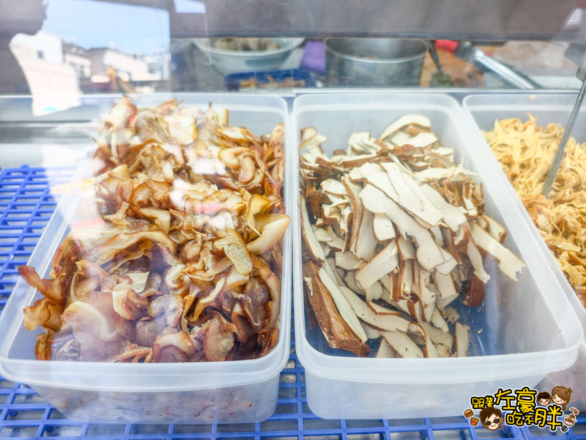 小吃,油潑麵菜單,滷味,潑辣麵,無名油潑麵,苓雅美食,英明市場,高雄小吃,高雄美食,麵