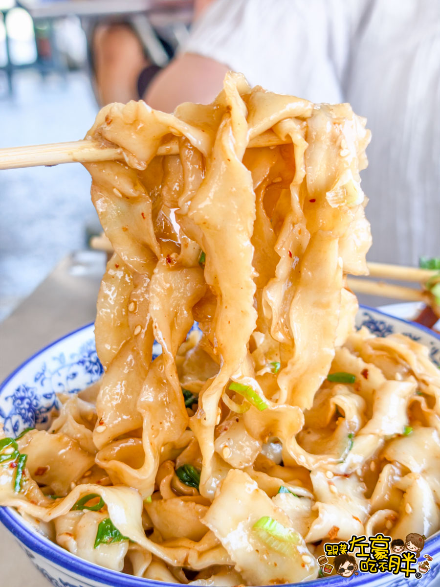 小吃,油潑麵菜單,滷味,潑辣麵,無名油潑麵,苓雅美食,英明市場,高雄小吃,高雄美食,麵