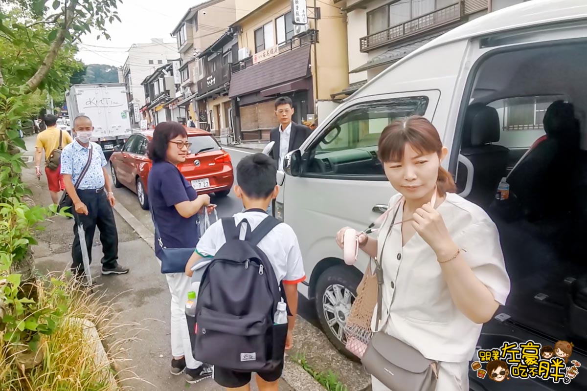 トロッコ列車,よーじや,京都一日遊,京都包車推薦,京都景點,大阪包車推薦,大阪景點,奈良包車推薦,奈良景點,嵐山,嵐山小火車,嵐山竹林,嵯峨野火車站,嵯峨野遊覽小火車,日本包車推薦,清水寺,渡月橋,關西包車推薦