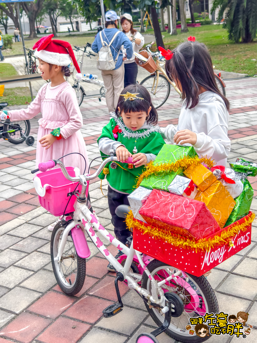 乘風而騎,左營景點,腳踏車,自行車,蓮池潭,親子出遊,親子景點,高雄親子活動,龍虎塔