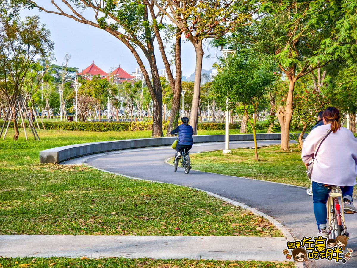 乘風而騎,左營景點,腳踏車,自行車,蓮池潭,親子出遊,親子景點,高雄親子活動,龍虎塔