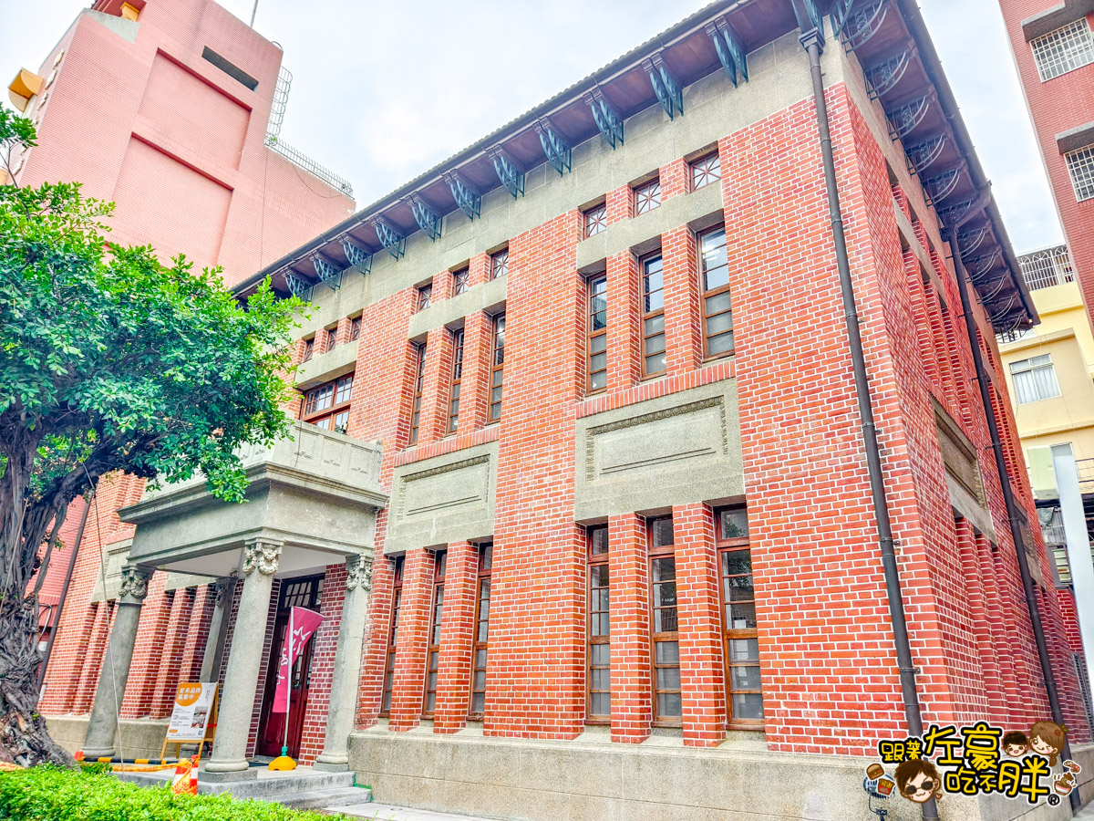 原愛國婦人會館,哈瑪星,打狗英國領事館,新濱町一丁目連棟紅磚街屋,武德殿,西子灣,西子灣捷運站,駁二周邊景點,高雄捷運景點,高雄景點