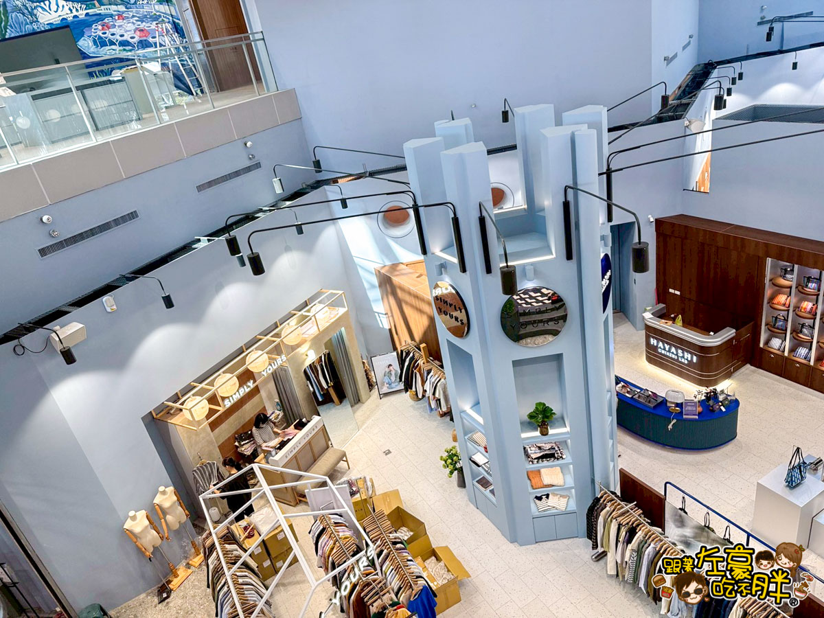 FOCUS13珊瑚廣場,光榮碼頭,高雄景點,高雄流行音樂中心,高雄百貨,高雄購物中心