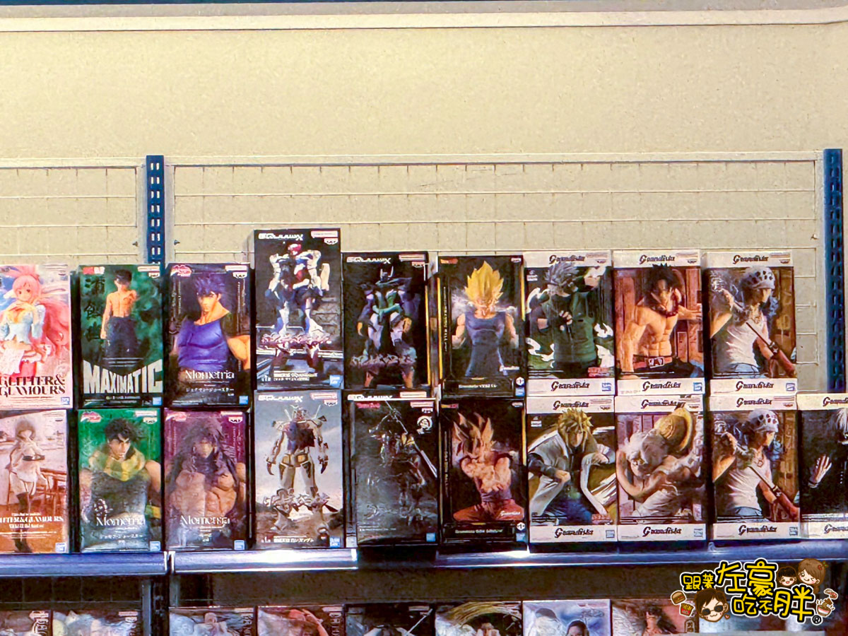 FOCUS13珊瑚廣場,光榮碼頭,高雄景點,高雄流行音樂中心,高雄百貨,高雄購物中心